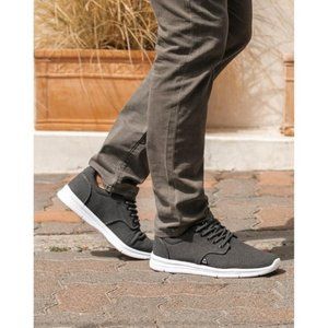 Cuater Sneakers in Grey